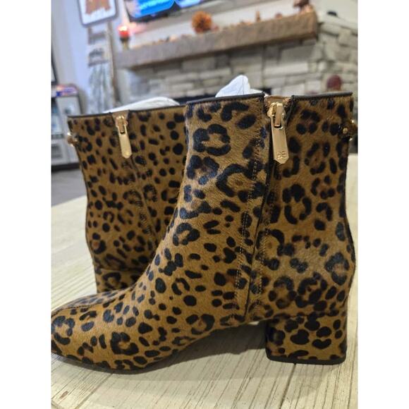Sam Edelman Women's Leopard Print Ankle Booties Size 7 M - Picture 1 of 6